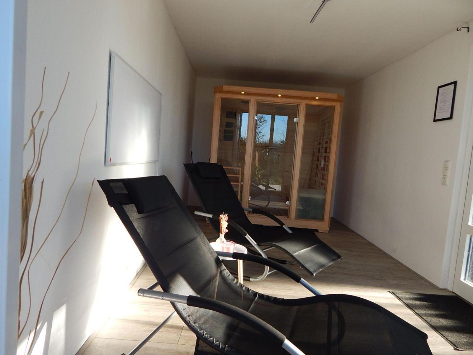 Wunderschoenes-Freistehendes-Ferienhaus-An-Der-See-Sauna-Strand-Yachthafen-Wlan Bruinisse Esterno foto