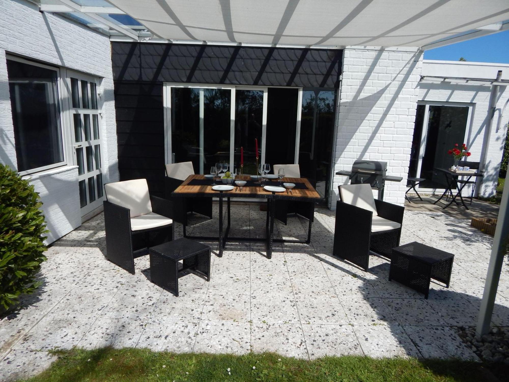 Wunderschoenes-Freistehendes-Ferienhaus-An-Der-See-Sauna-Strand-Yachthafen-Wlan Bruinisse Esterno foto