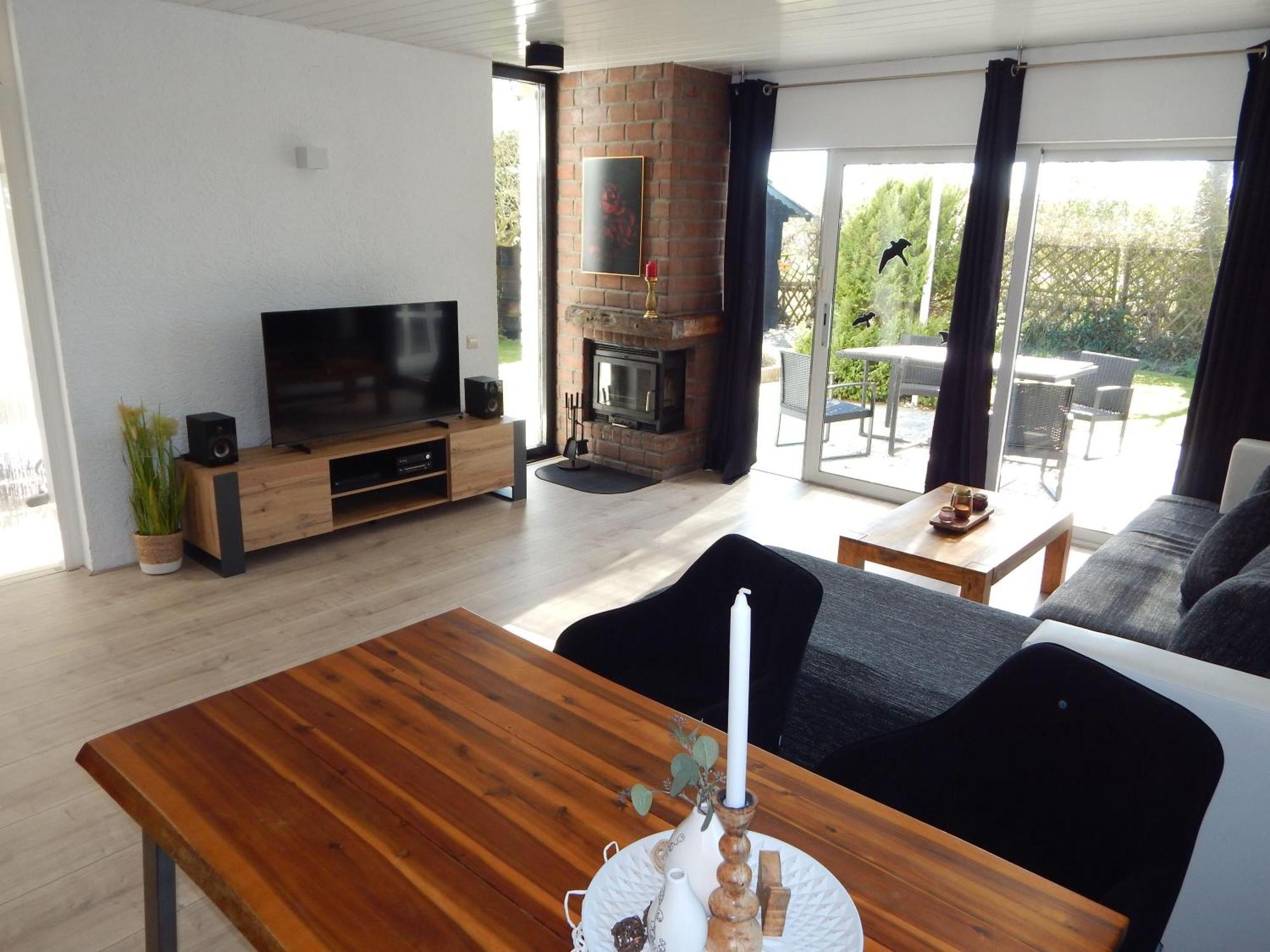 Wunderschoenes-Freistehendes-Ferienhaus-An-Der-See-Sauna-Strand-Yachthafen-Wlan Bruinisse Esterno foto